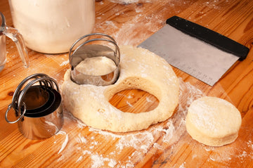 BENCH SCRAPER/DOUGH SCRAPER