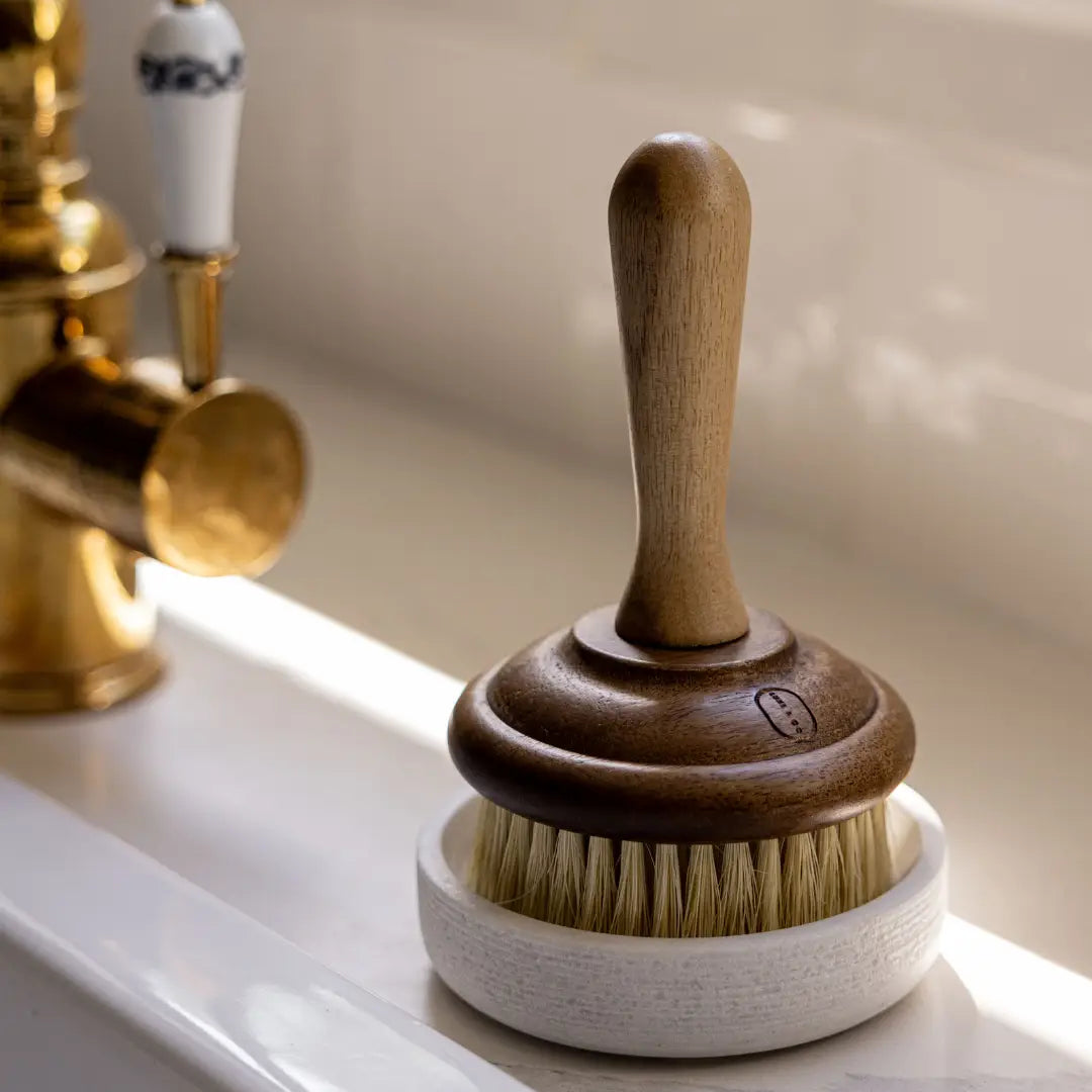 MARBLE SOAP AND BRUSH HOLDER