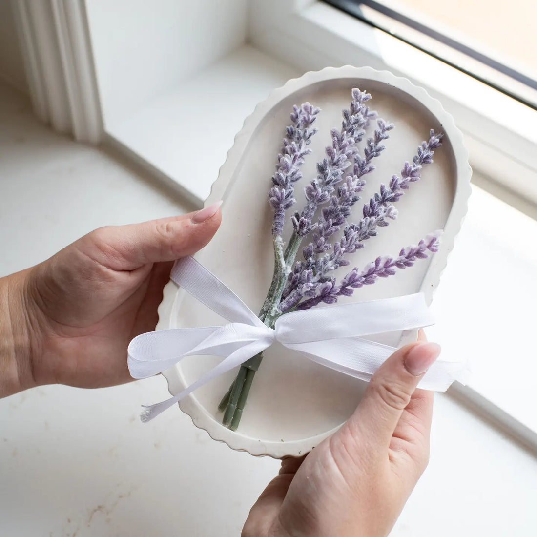 OVAL TRAY