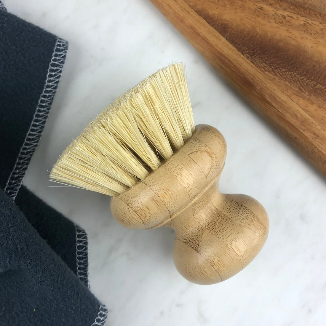 DISH/ VEGGIE BRUSH