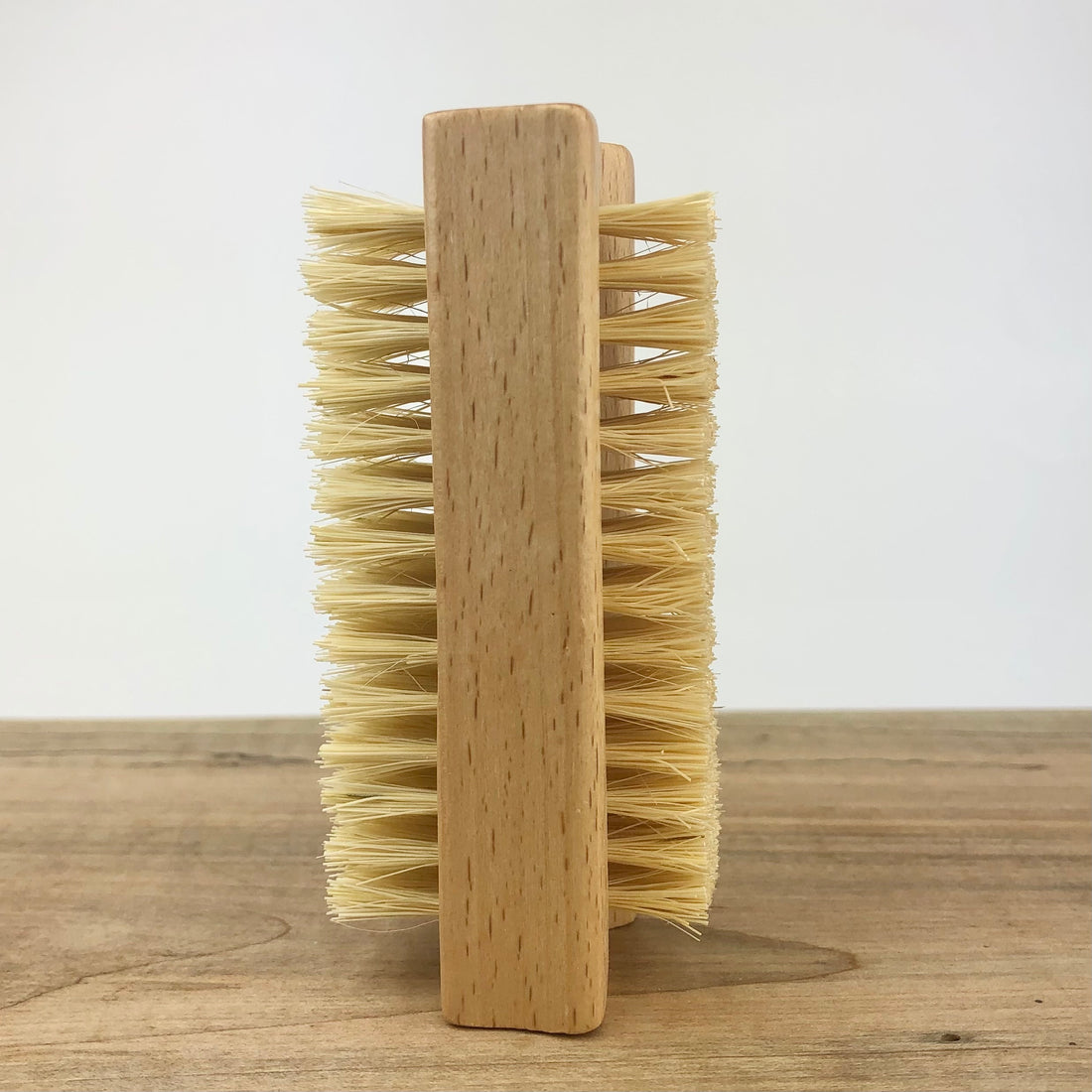 NAIL BRUSH